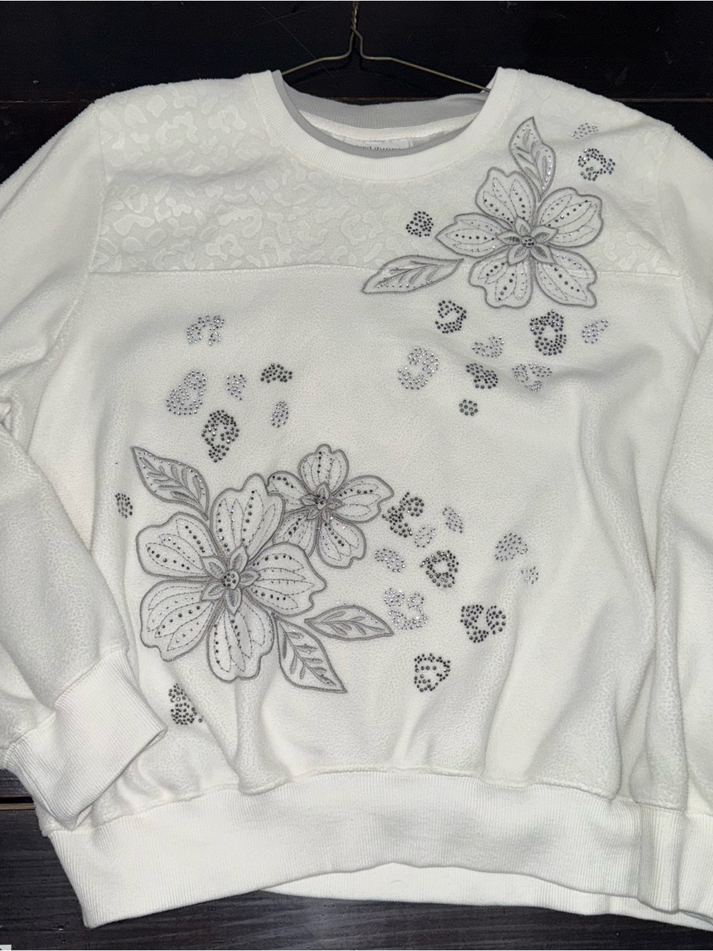 White Floral Alfred Dunner Sweatshirt